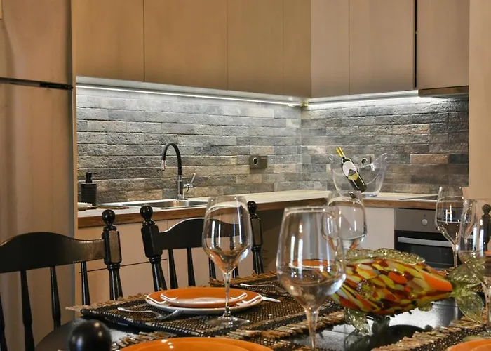 Pepromeno Luxury In The Center דירה *