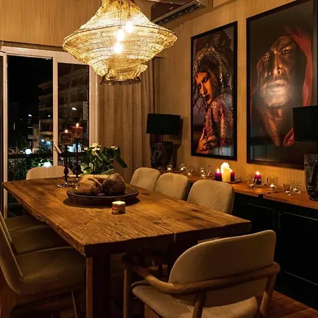 Pepromeno Luxury In The Center