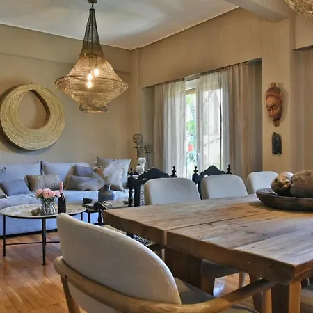 Pepromeno Luxury In The Center