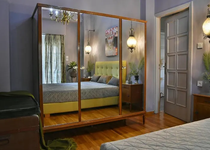 Pepromeno Luxury In The Center